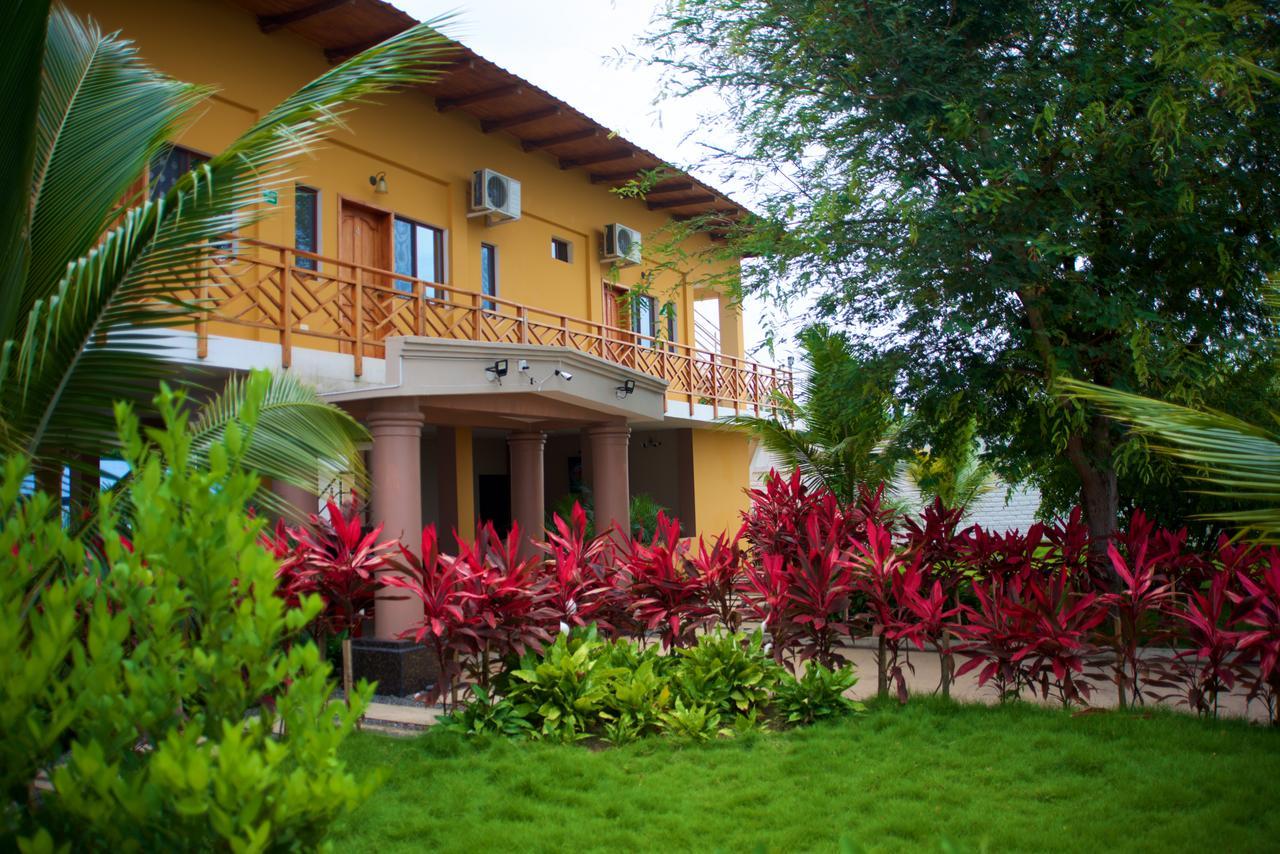 Hotel Soberao Esmeraldas Esterno foto
