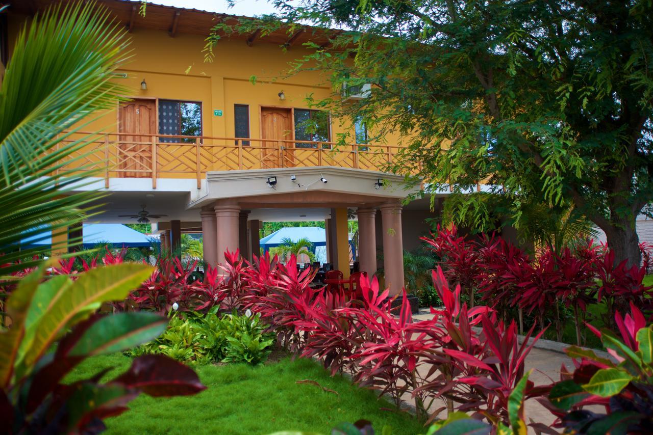 Hotel Soberao Esmeraldas Esterno foto