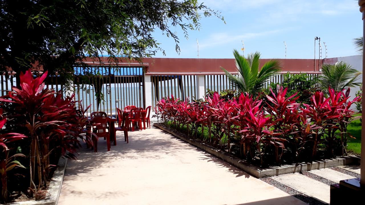 Hotel Soberao Esmeraldas Esterno foto
