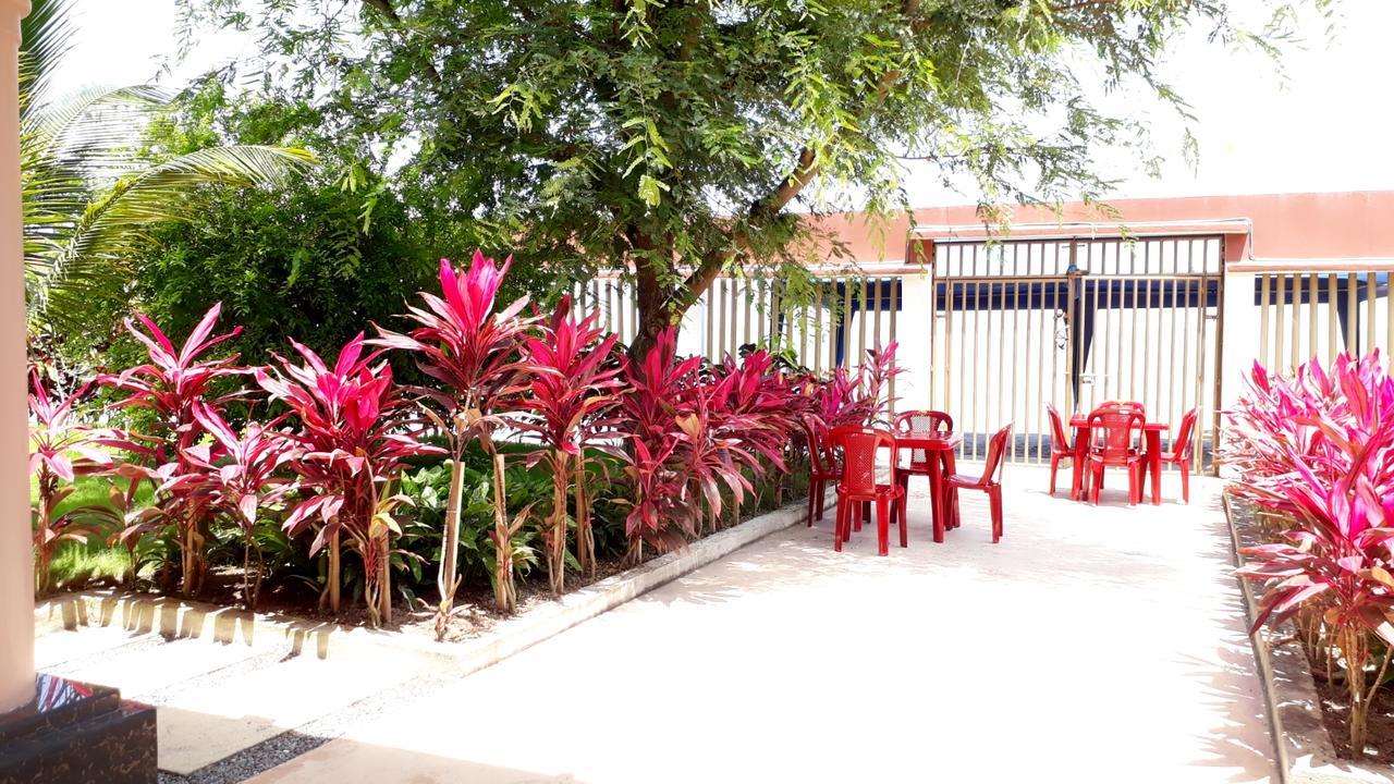 Hotel Soberao Esmeraldas Esterno foto