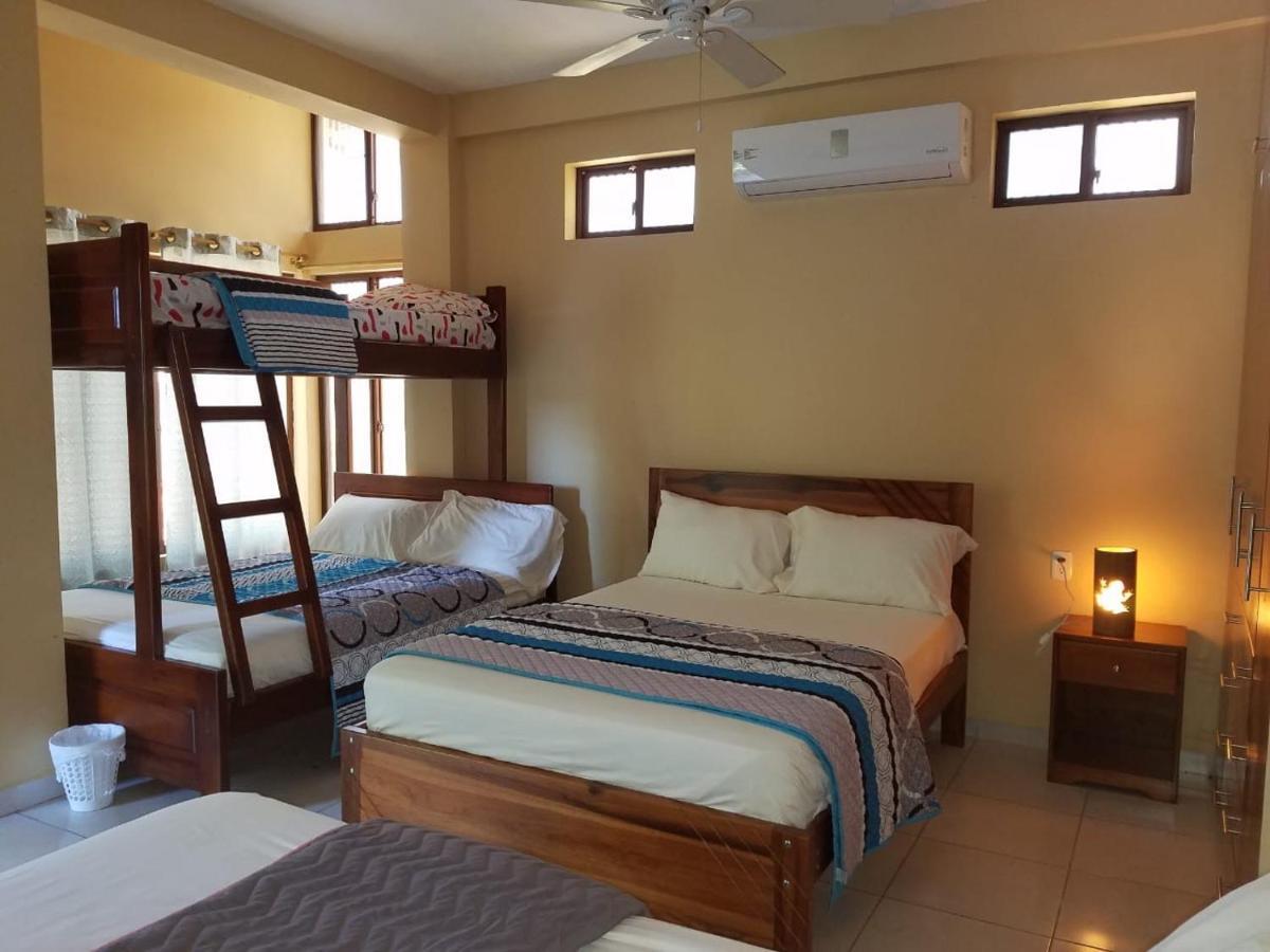 Hotel Soberao Esmeraldas Esterno foto